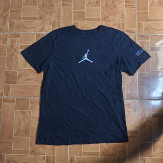 (Category: ) located in . Submitted by jd_thrifted (Listing ID 1438335817, Image 1). Description: .