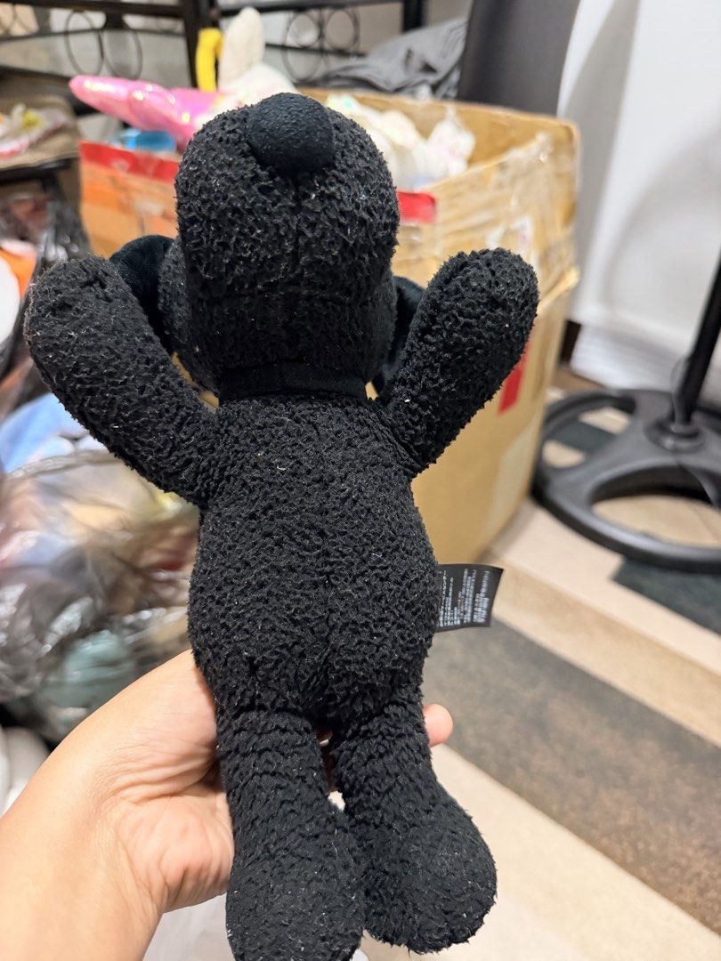 Kaws Peanuts Small Snoopy Plush Toy (Category: Toys & Games) located in Quezon City. Submitted by laggers (Listing ID 1438489086, Image 2). Description: .