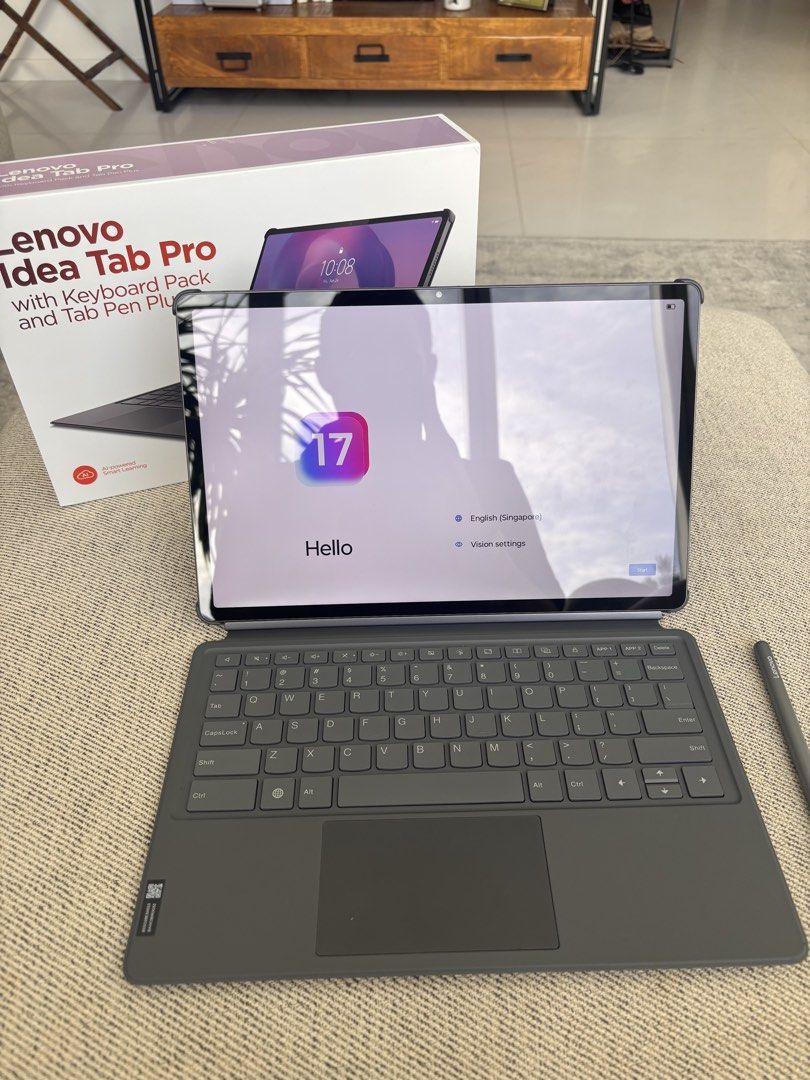 Lenovo Idea Tab Pro with Keyboard Pack - Like New456296671112089600