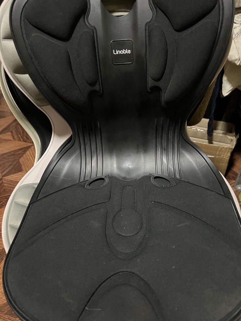 Linable Ergonomic Back Support (Category: Chairs) located in Quezon City. Submitted by daday39 (Listing ID 1438458452, Image 2). Description: - Linable ergonomic back support. - Designed for chair use. - Contoured design with padded sections. - Central support area. - Black finish. - Helps improve posture. Made in Korea 2 pcs Available - Reduces back strain. Made in Korea Note Need Wash .