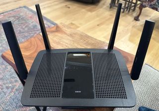 Linksys EA8100 Router462417825838540800