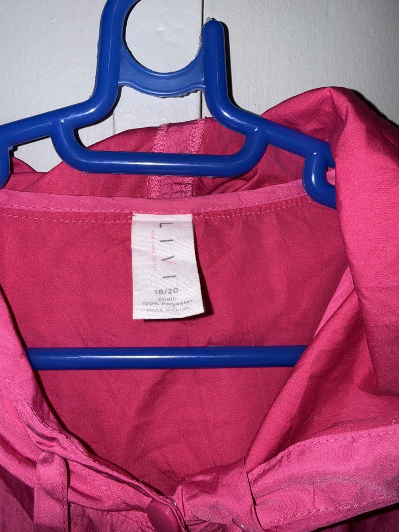 Livi Pink Hooded windbreaker Jacket (Category: Coats, Jackets and Outerwear) located in Quezon City. Submitted by sabbyfinds (Listing ID 1438332933, Image 3). Description: 🔍 Manage Expectations All items are thrifted/own preloved. Expect minimal signs of use. ALL POSTED PICTURES ARE TRUE TO ITS COLOR AND FLAWS - Livi pink hooded jacket - Size: - L: 27 in W 25 in - Features:Drawstring hood, Button closure, Front pocket, Elastic cuffs, Drawstring 