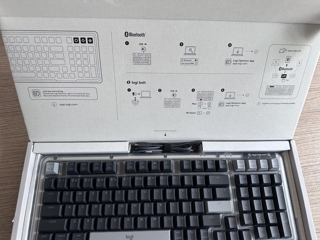 Logitech Alto Keys K98M Wireless Mechanical Keyboard456389584843581443