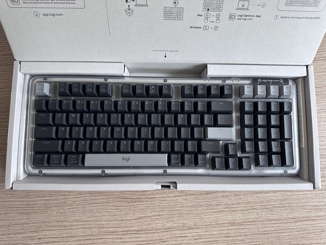 Logitech Alto Keys K98M Wireless Mechanical Keyboard456389584843581441
