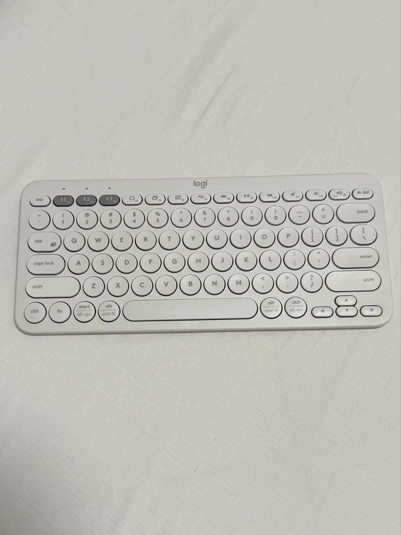 Logitech K380 Wireless Keyboard - White457051344471347200