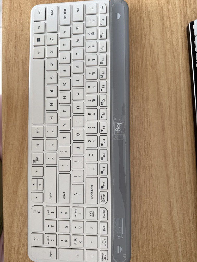 Logitech Wireless Keyboard456389583826462720