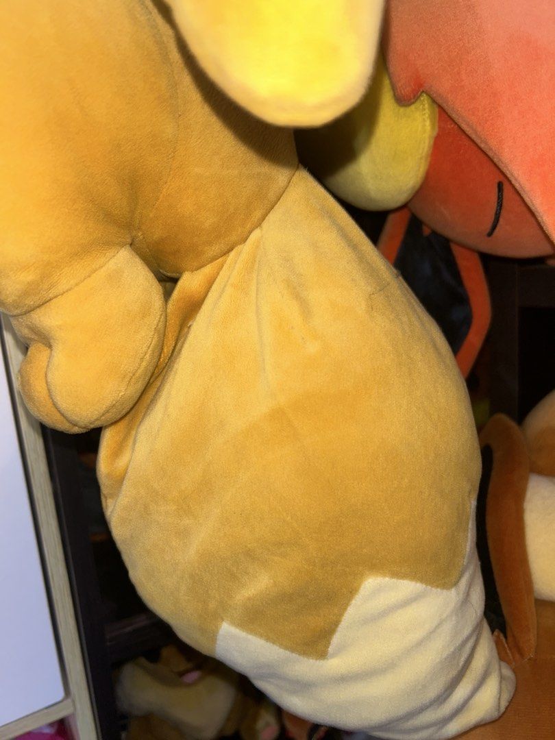 Loterria Eevee Plush Toy (Category: Plushies & Soft Toys) located in Quezon City. Submitted by dangogow (Listing ID 1438333972, Image 2). Description: - Large Eevee plush toy - Features Eevee's brown and cream colors - Soft and cuddly material - Smiling face and large ears - Perfect for Pokemon fans - Great for collectors or as a cozy companion.