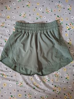 (Category: ) located in . Submitted by ellyow (Listing ID 1438395901, Image 1). Description: .