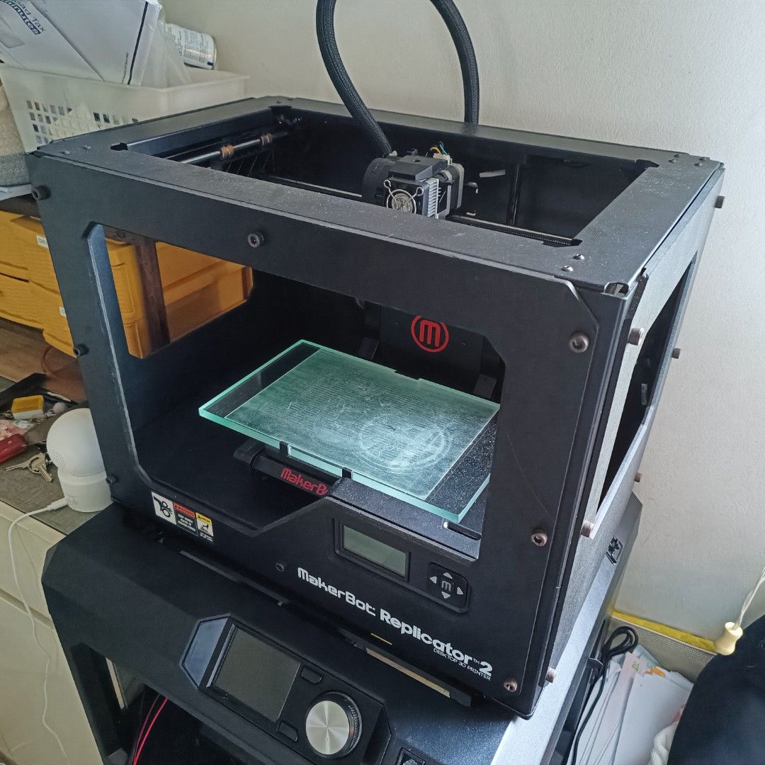 MakerBot Replicator 2 3D Printer456632146235893761