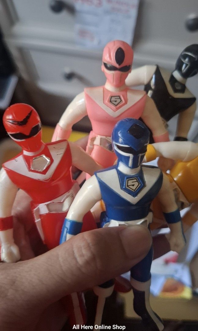 Maskman vinyl set of 5 (Category: Figurines & Statues) located in Las Pinas. Submitted by All.here_OnlineShop (Listing ID 1438324434, Image 2). Description: Viintage Bandai 5 inches soft vinyl action figures from the 1987 Japanese television series Hikari Sentai Maskman. 4500 set.
