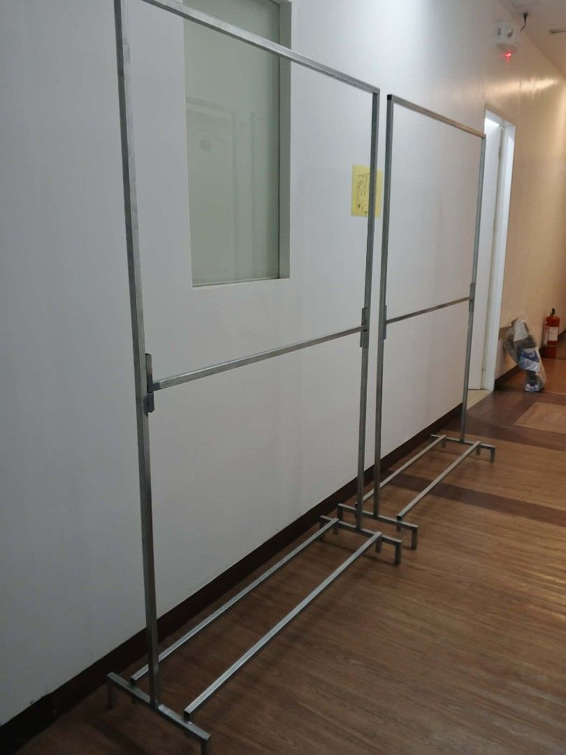 Metal Clothes Rack - 180cm x 120cm (Category: Clothes Drying Rack) located in Marikina City. Submitted by benjieremo75339 (Listing ID 1438334511, Image 1). Description: - Sturdy metal clothes rack - Dimensions: 180cm (height) x 120cm (width) - Ideal for organizing clothes - Suitable for home or retail use - Features a horizontal bar for hanging garments - Simple and functional design.