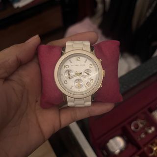 (Category: ) located in . Submitted by aprilinda017 (Listing ID 1438496199, Image 1). Description: .