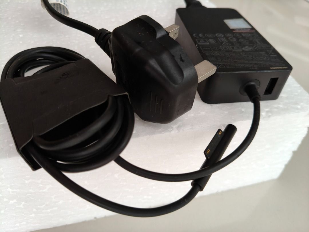 Microsoft Surface Charger456293988245841921