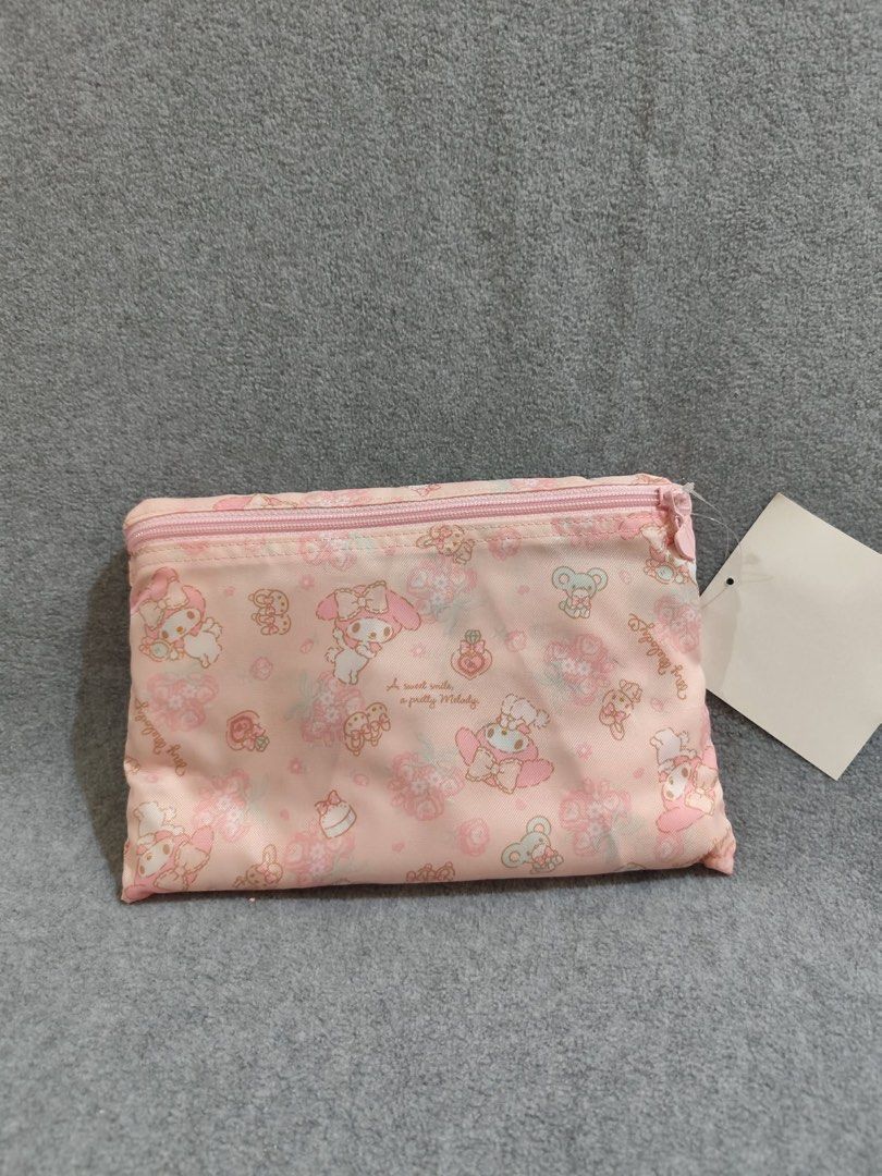 My Melody Boston Foldable Travel Bag (Category: Everything Else Others) located in Quezon City. Submitted by eolshop (Listing ID 1438492220, Image 1). Description: My Melody Boston Foldable Travel Bag Sanrio Japan Brand new.