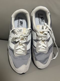 （分類：）位於 。 由 kerri__012 提交（商品編號 1438476426，圖片 1）。簡介： 。