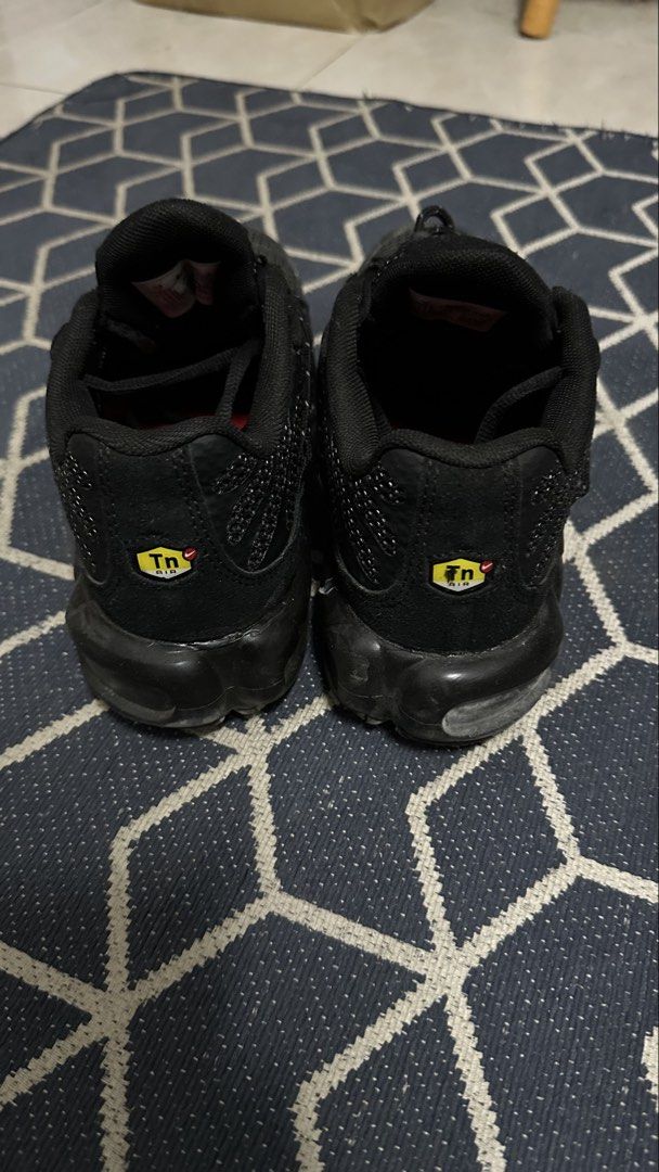 nike (Category: Sneakers) located in Kuala Lumpur. Submitted by nasrulbundle (Listing ID 1438464210, Image 3). Description: .