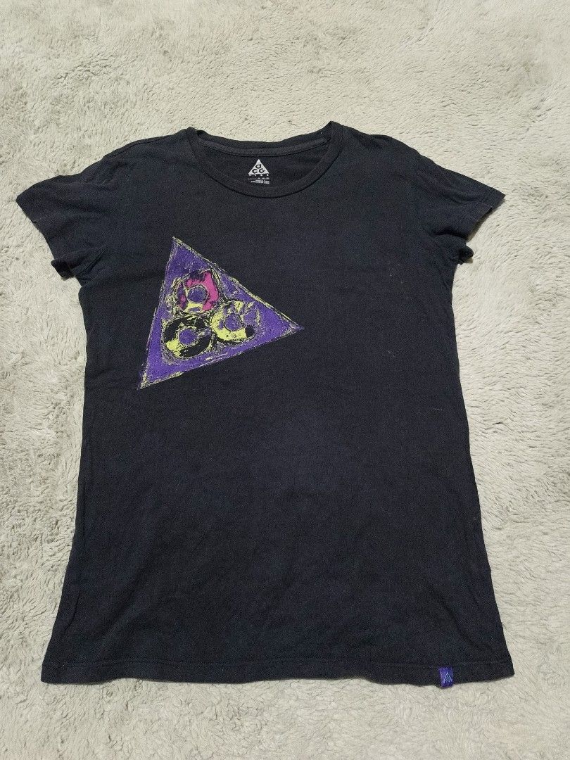 NIKE ACG ladies shirt (Category: Shirts) located in Rizal,Palawan. Submitted by vansellclothes (Listing ID 1438477657, Image 1). Description: .