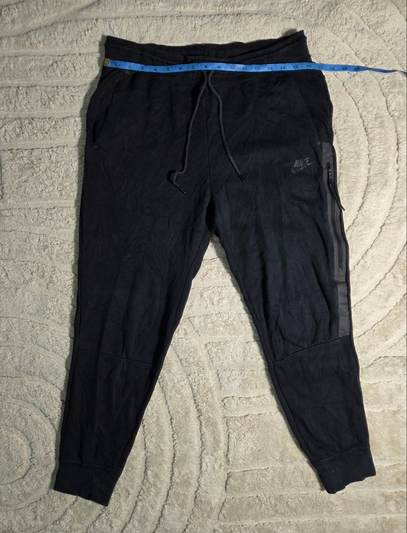 Nike Techfleece pants (Category: Joggers) located in Quezon City. Submitted by thriftkitaph (Listing ID 1438489890, Image 3). Description: .