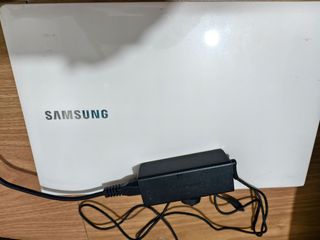 Samsung Notebook461869416228464640