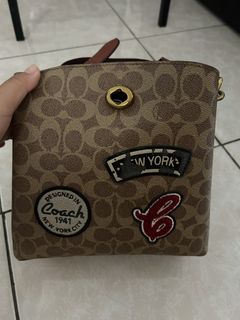 (Category: ) located in . Submitted by calamanda (Listing ID 1438328134, Image 1). Description: .