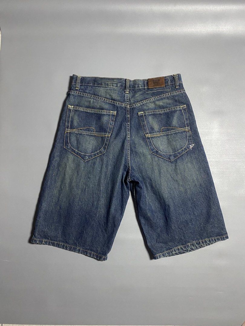 Paco Jeans Denim Shorts - Size 31 (Category: Shorts) located in Manila. Submitted by anthony1723 (Listing ID 1438456443, Image 3). Description: - Paco Jeans denim shorts - Size 31 - Faded wash - Relaxed fit - Button and zipper closure - Front and back pockets - Made in Legotto - Perfect for casual wear.