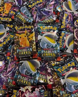 hidden fates booster box sealed Pokemon - TCG