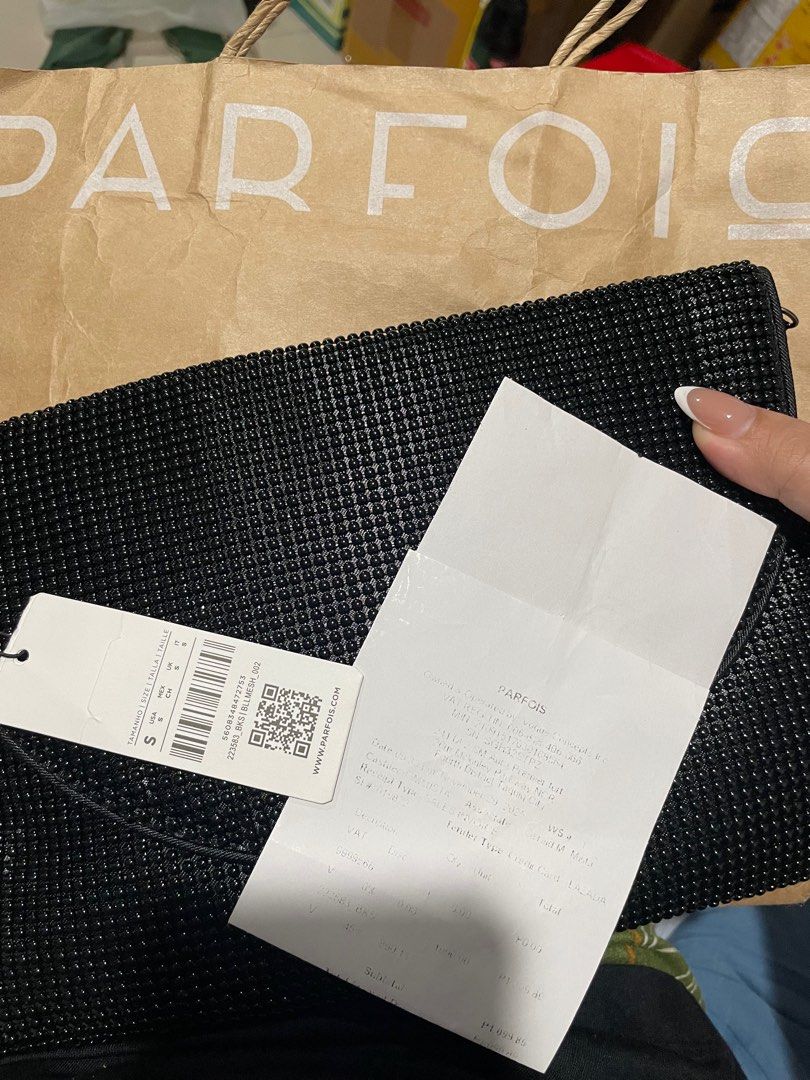 Parfois Clutch Sling Party Bag Black (Category: Cross-body Bags) located in Imus. Submitted by daaayan123 (Listing ID 1438340940, Image 3). Description: With paperbag tag and receipt.