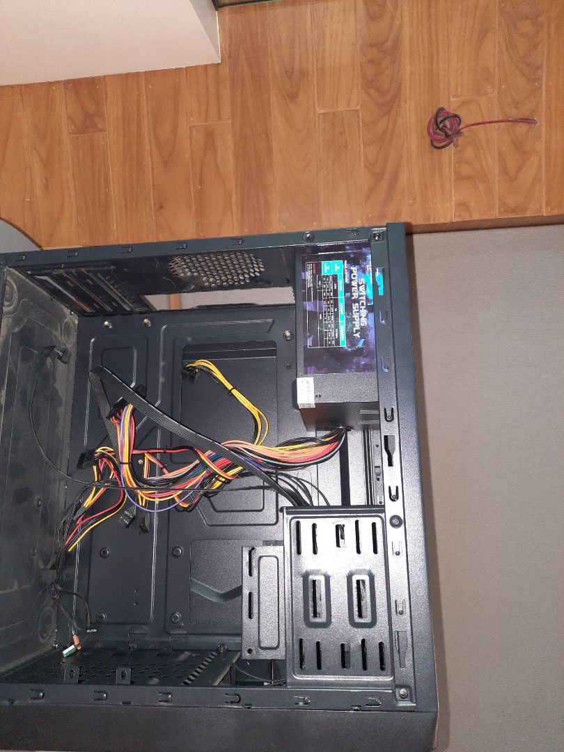 PC Case with 700w PSU (Category: Desktops) located in Makati City. Submitted by bbbcc137 (Listing ID 1438324487, Image 3). Description: - Includes a 700 watt ATX power supply - Multiple drive bays -Price negotiable - Built in PSU Fan - Comes with internal wiring for components -Used PC case -Sleek minimalist black exterior with optimal airflow design.