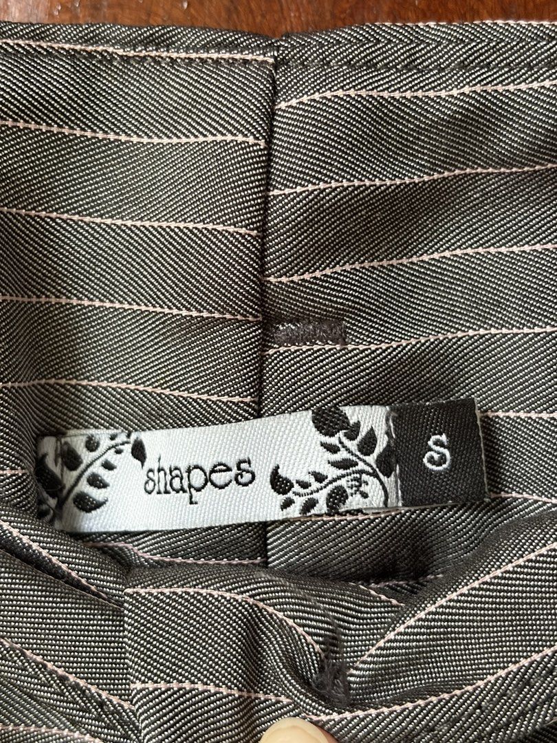pinstripe trousers/slacks (Category: Other Bottoms) located in Las Pinas. Submitted by nylth (Listing ID 1438344660, Image 2). Description: - low waist - straight leg cut - button & zippers are complete and functional - no when worn because masikip sakin .