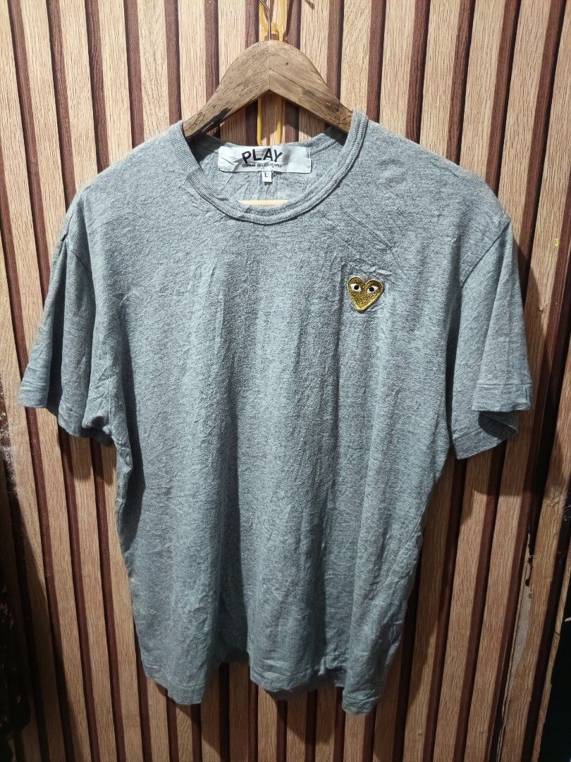 Play CDG Large (Category: Tshirts & Polo Shirts ) located in Cebu City. Submitted by rudybarbar (Listing ID 1438497553, Image 1). Description: CDG PLAY CDG YELLOW HEART MADE IN JAPAN SIZE LARGE DIMES WIDTH 21 INCH LENGTH 27 INCH MEASURED IN FLAT SURFACE AS NEW CONDITION AVAILABLE.