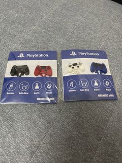 PlayStation Limited Edition Controller Keychain461902685699450880