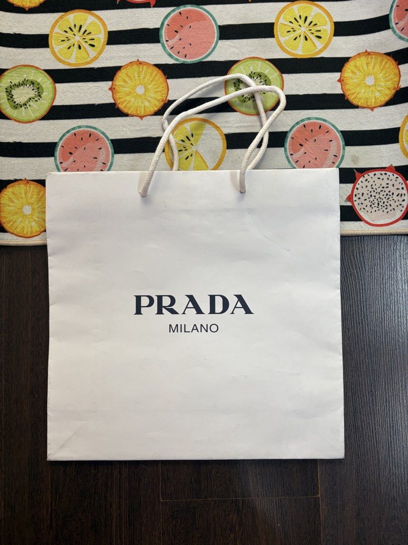 Prada paperbag big (Category: Luxury Bags & Wallets) located in Manila. Submitted by thekidshop (Listing ID 1438430304, Image 1). Description: .