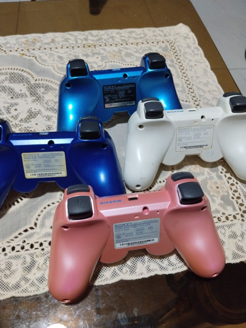 Ps3 controler orig collection (Category: Controllers) located in Manila. Submitted by cruzivanpatrick (Listing ID 1438359524, Image 2). Description: ps3 controler all orig 1k each kahit ano dyan unit lng po yan wala yung charger matagal malowbat lahat pm meet up lrt 1 abad santos station deliver kayo mag book g cash shipping payment first lbc jrs thanks check rating.