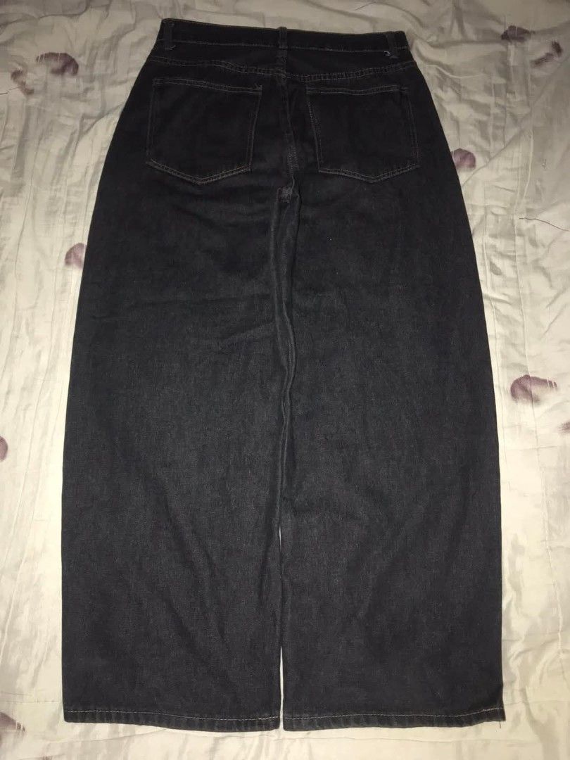 Raw denim baggy pants (Category: Jeans) located in Cavite. Submitted by sinacccc (Listing ID 1438306392, Image 2). Description: very shiny inch waist - 30 lenght 40 hem - 10.5 thigh - 14.