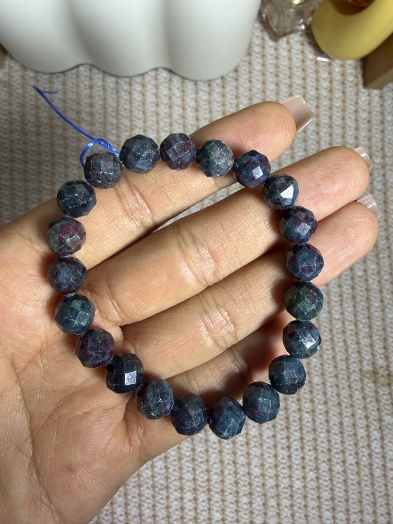 Ruby sapphire (Category: Bracelets) located in Kuantan. Submitted by nikazzzz (Listing ID 1438350923, Image 1). Description: .