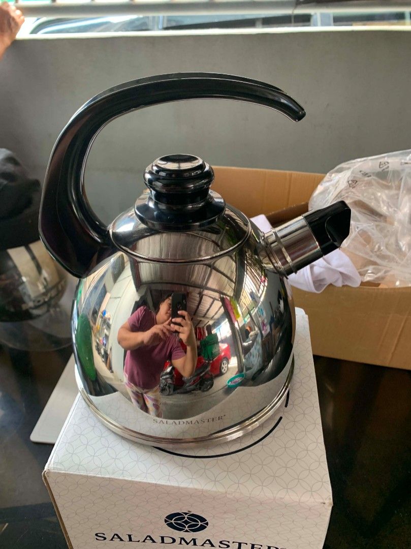 Saladmaster Whistling Tea Kettle (Category: Cookware & Accessories) located in Caloocan City. Submitted by royalmoon_9b998b (Listing ID 1438262475, Image 3). Description: Saladmaster Whistling Tea Kettle.
