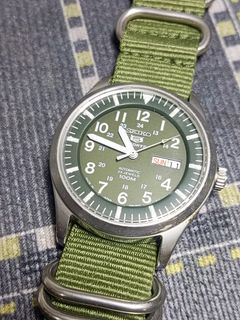 (Category: ) located in . Submitted by arden_timepiece (Listing ID 1438457949, Image 1). Description: .