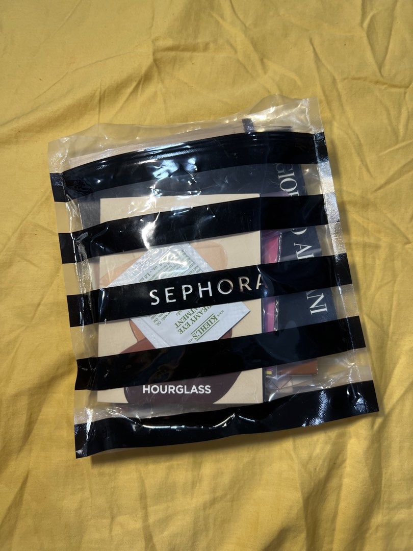 Sephora Concealer Samples Make-up (Category: Makeup) located in Paranaque City. Submitted by guevssss (Listing ID 1438314152, Image 2). Description: - Concealer sample set - Brand new, never used any of the samples - Brands include: Hourglass, Tarte, Fenty Beauty, Anastasia Beverly Hills, Giorgio Armani, Danessa Myricks - Includes mine Beauty Blender - from Sephora US.