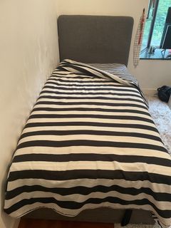 （分類：）位於 。 由 lrvoy 提交（商品編號 1438394637，圖片 1）。簡介： 。