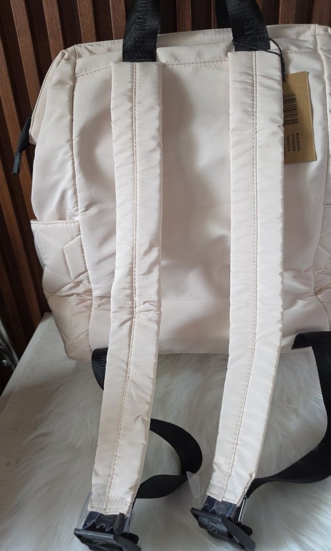 Steve Madden Bagback (Category: Backpacks) located in Tarlac. Submitted by shopwithlizzie26 (Listing ID 1438312721, Image 3). Description: .
