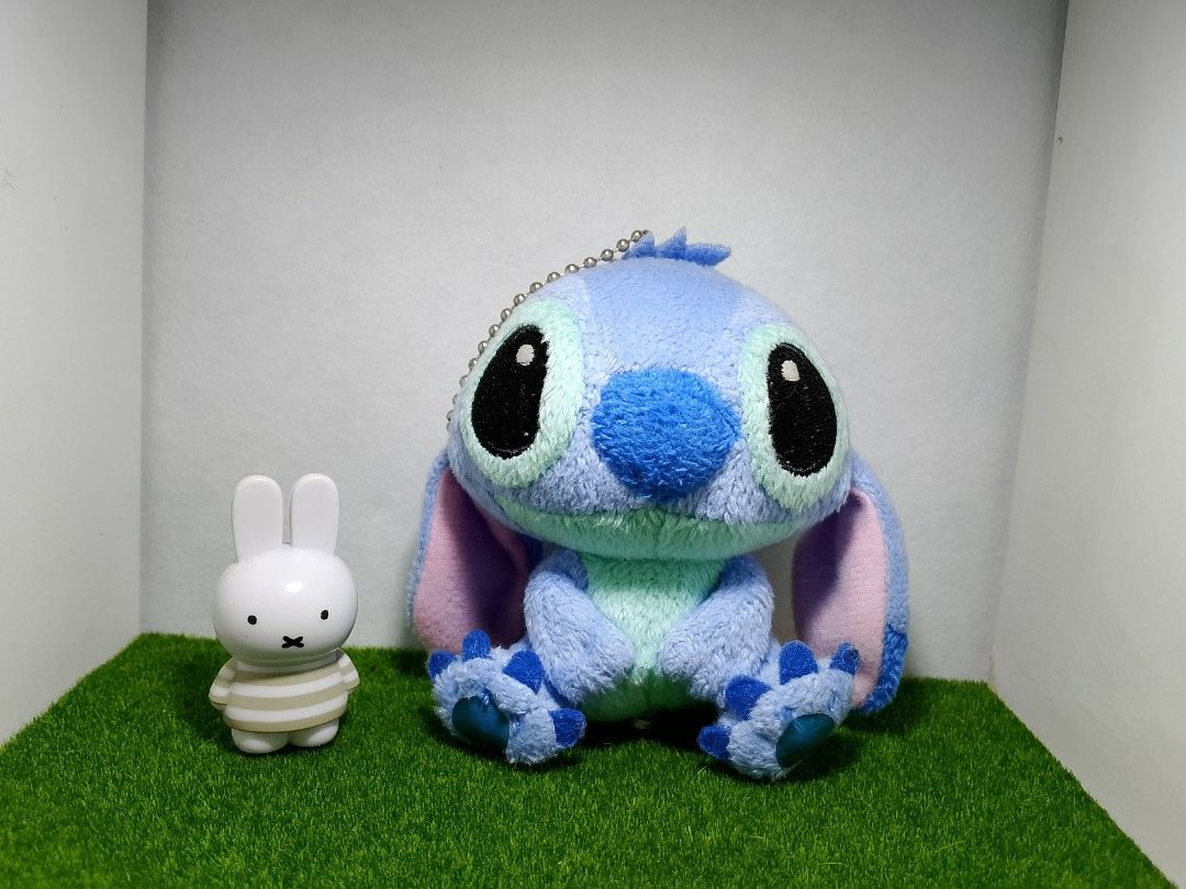 Stitch Mini Plush Keychain (Category: Plushies & Soft Toys) located in Manila. Submitted by findyourtreasure10 (Listing ID 1438485490, Image 1). Description: Lilo Stitch On tag Good Condition MOP - Gcash MOD - Lalamove / JNT LOC - Quezon City.