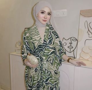 (Category: ) located in . Submitted by nurazieraa (Listing ID 1438428320, Image 1). Description: .
