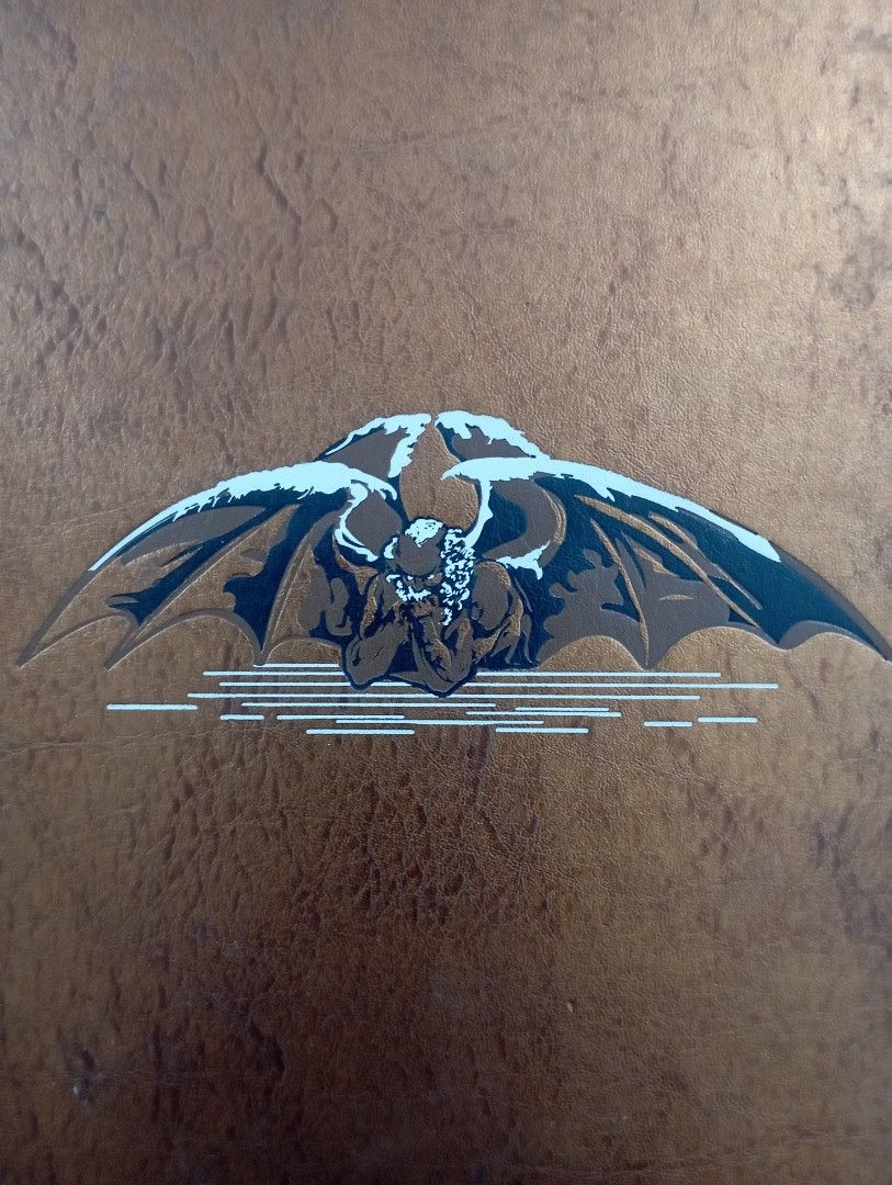 The Divine Comedy by Dante Alighieri (Category: Storybooks) located in Las Pinas. Submitted by luke.the6th (Listing ID 1438317544, Image 3). Description: - The Divine Comedy by Dante Alighieri - English text - Copper-colored cover - Features a bird illustration - Includes decorative endpapers - Contains internal illustrations - White pages.