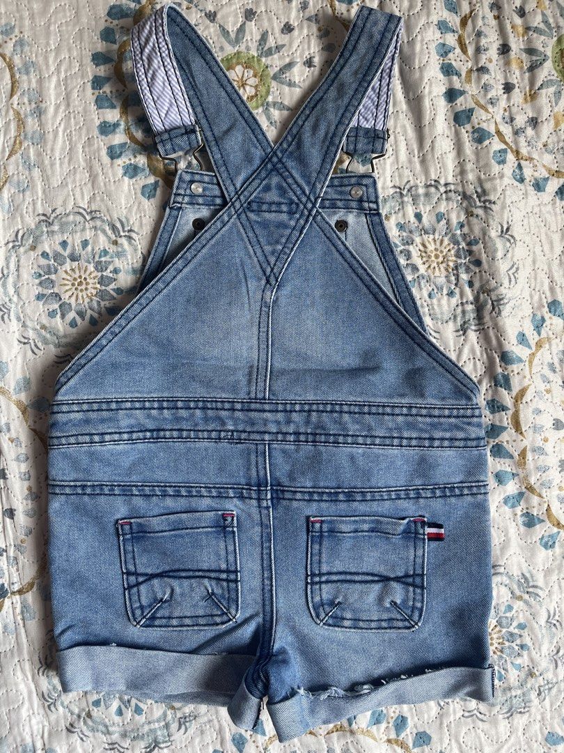 Tommy Hilfiger jumper shorts (Category: Babies & Kids Fashion) located in Quezon City. Submitted by scarlyshop01 (Listing ID 1438356080, Image 3). Description: .