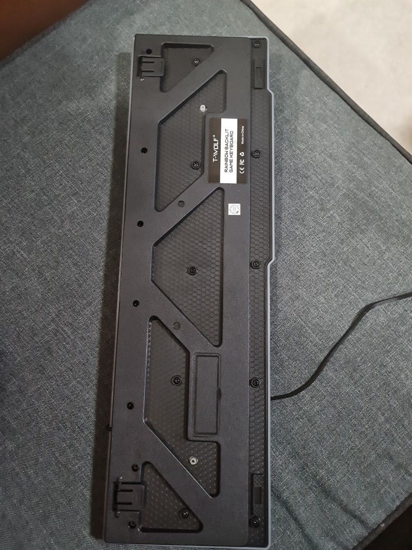 T-Wolf Rainbow Backlit Gaming Keyboard456865964864327681