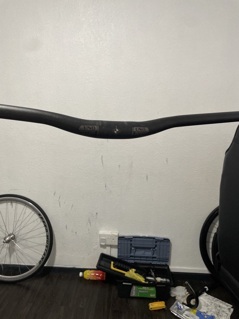 UNO riser bar (Category: Parts & Accessories) located in Singapore. Submitted by oemslowkarlah (Listing ID 1438336989, Image 1). Description: Condi 8/10 Meet up at my convi .