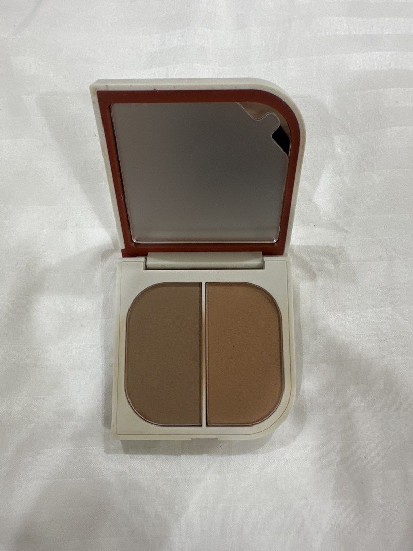 Vice X Jelly Eugenio Shade Edit BronTour Duette (Category: Makeup) located in Quezon City. Submitted by my.arte (Listing ID 1438445723, Image 1). Description: Used twice.
