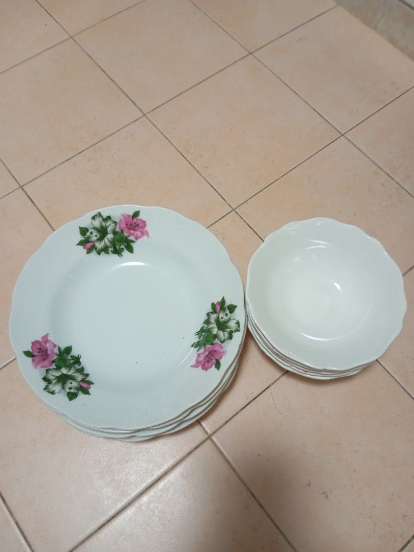 Vintage Floral Dinnerware Set456575310449223680