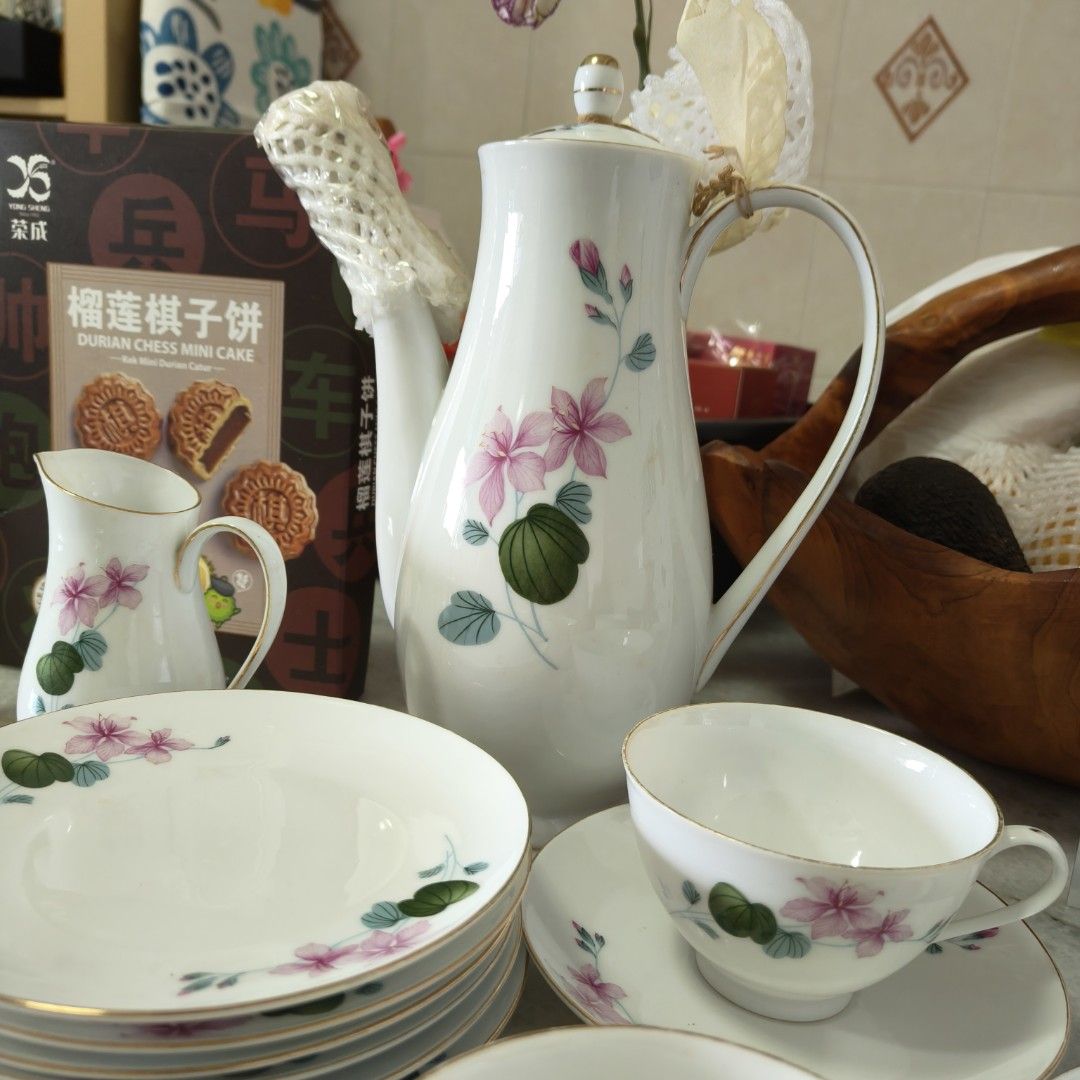 Elegent Tea Set - Complete Set456347861313146882
