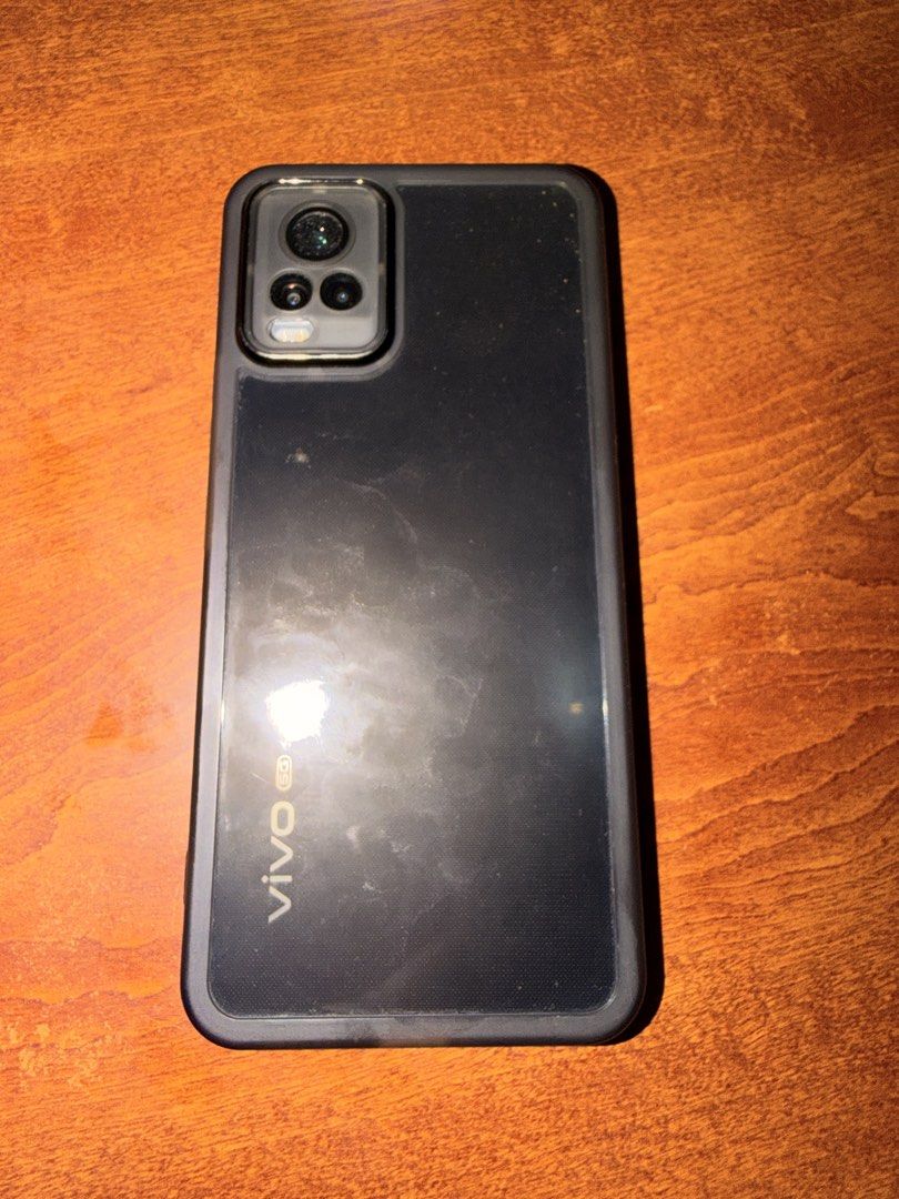 Vivo V20 pro (Category: Vivo) located in Taguig. Submitted by marshmy (Listing ID 1438310731, Image 2). Description: .